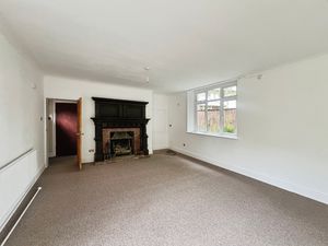 Lounge- click for photo gallery